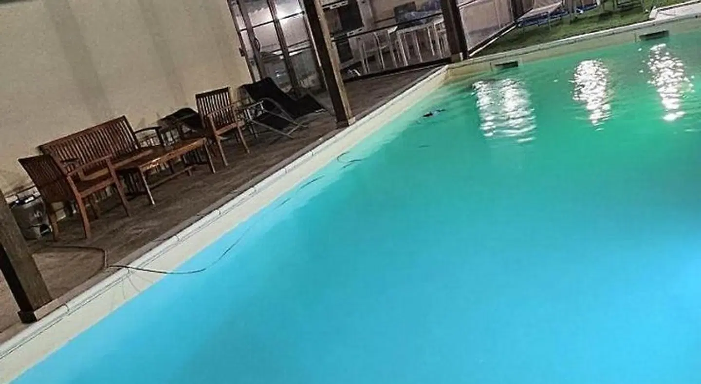 A Due Passi Dal Sole Hallenbad