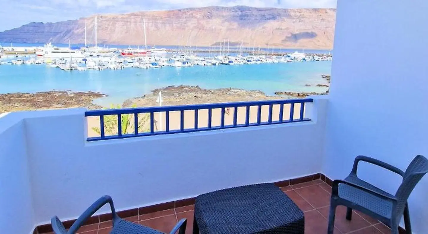 Evita Beach Apartamentos Terrasse