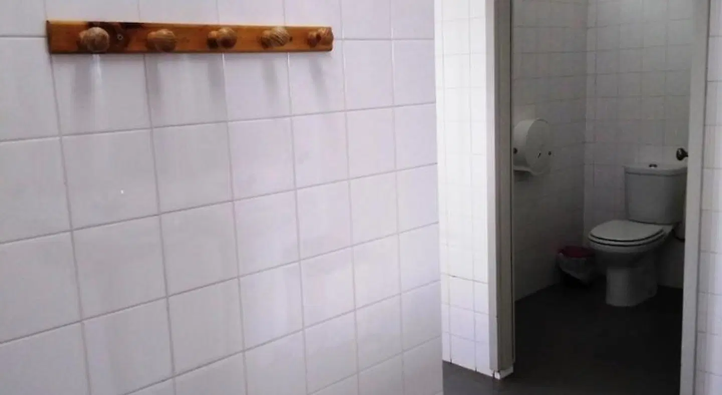 HI Almograve - Pousada de Juventude Badezimmer