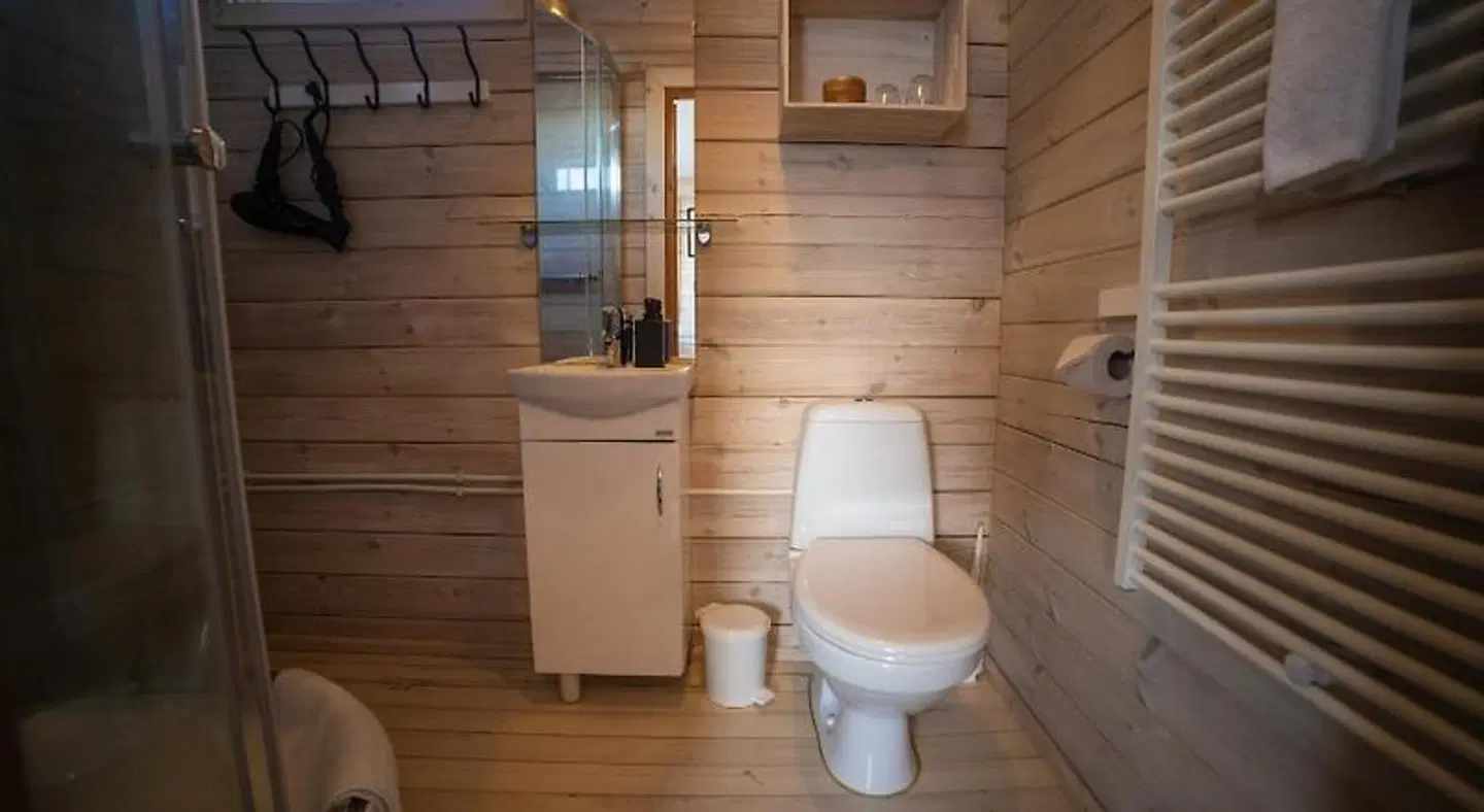 Dalahyttur Badezimmer