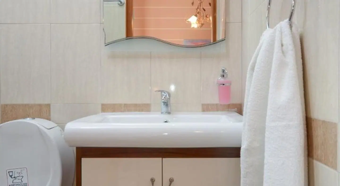 Orama Apartments Badezimmer