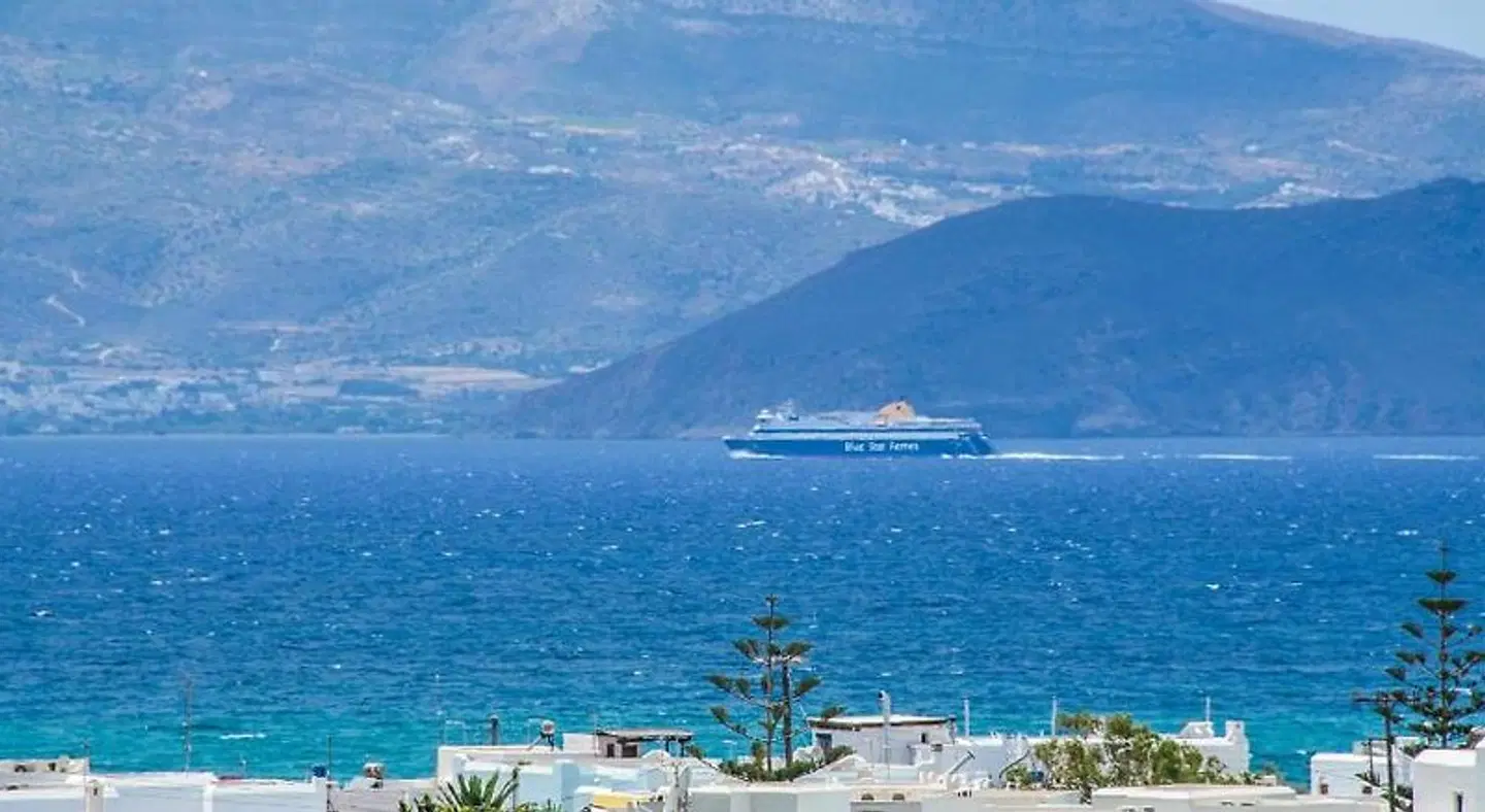 Orama Apartments LANDSCAPE