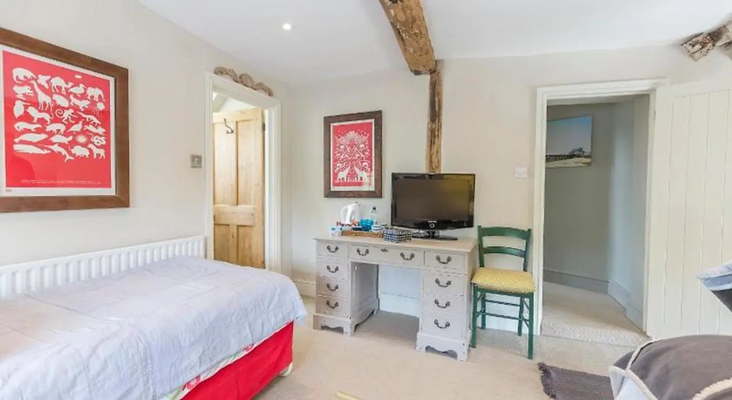Church End Cottage ROOM_EXAMPLE