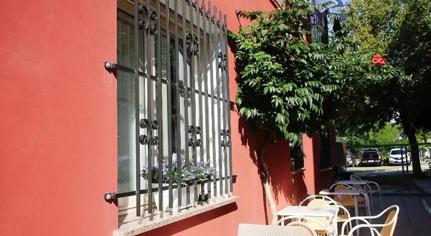 Serafini EXTERIOR