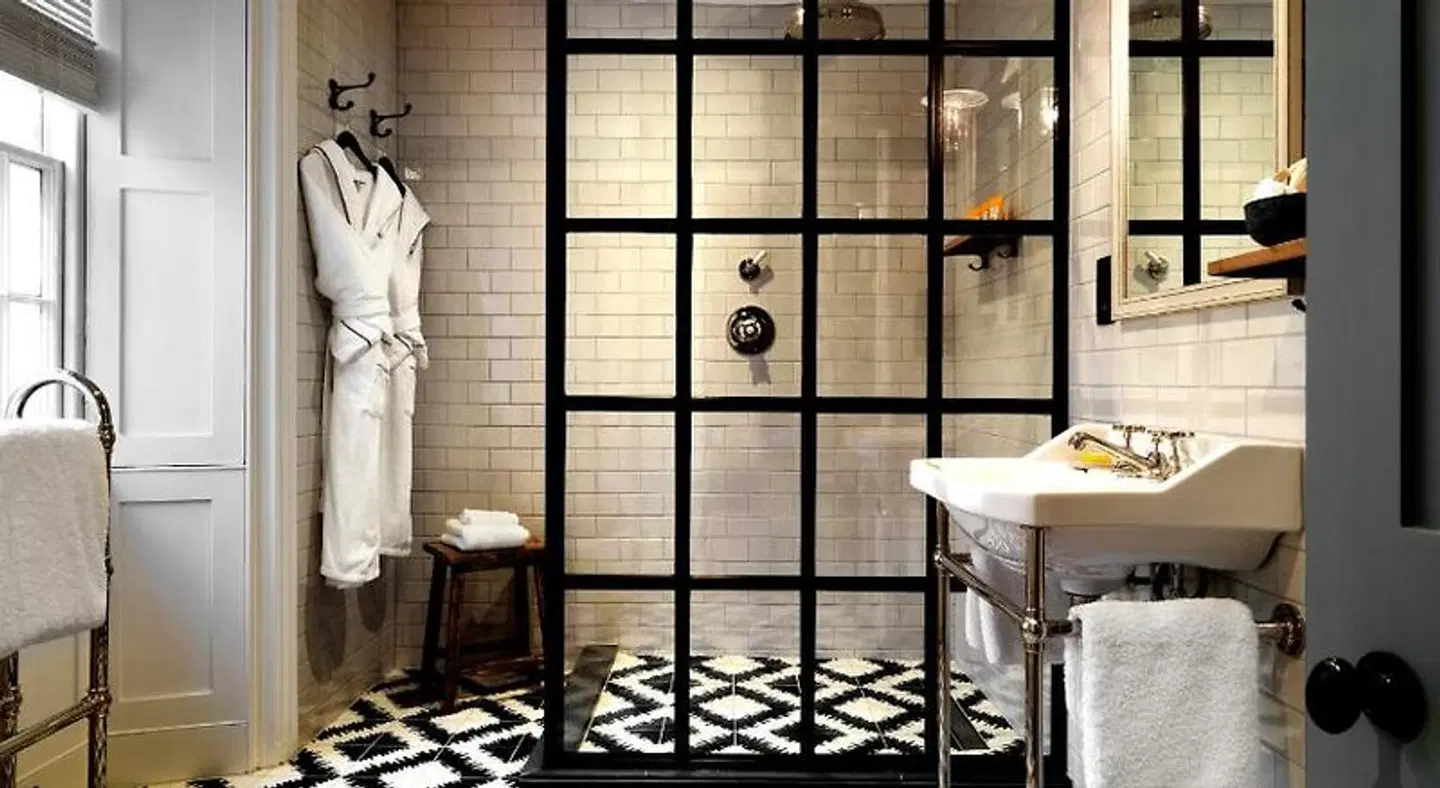 No131 The Promenade Badezimmer