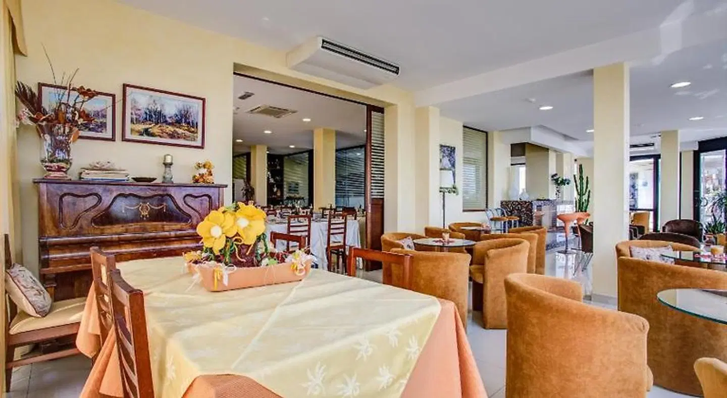 Hotel Deanna ROOM_EXAMPLE