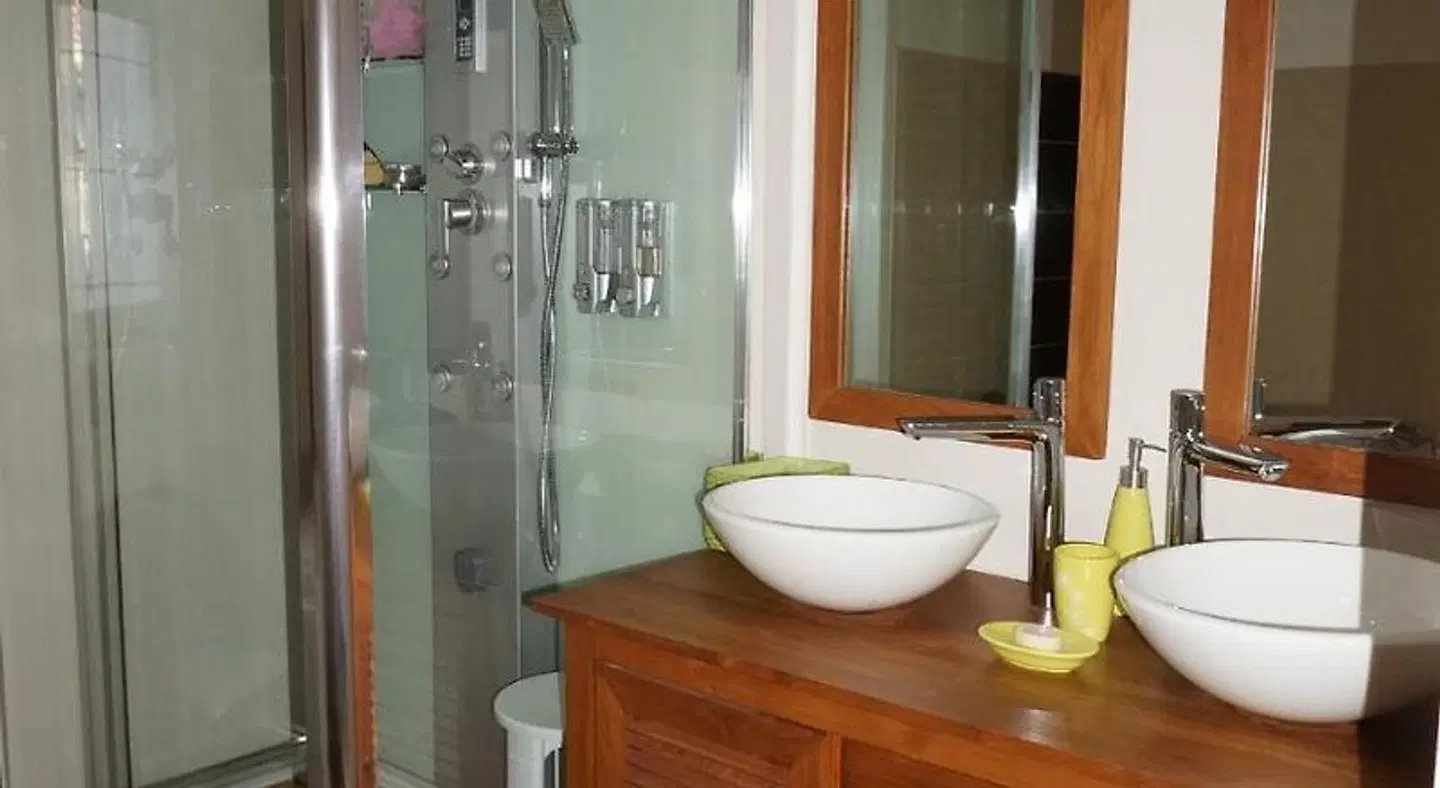 Lou Bastido Badezimmer