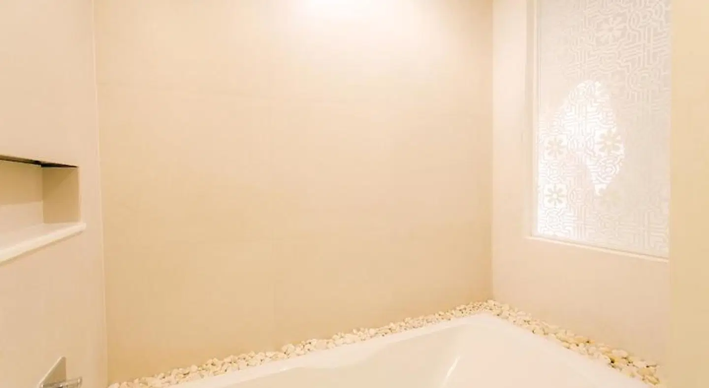 The House Patong Badezimmer