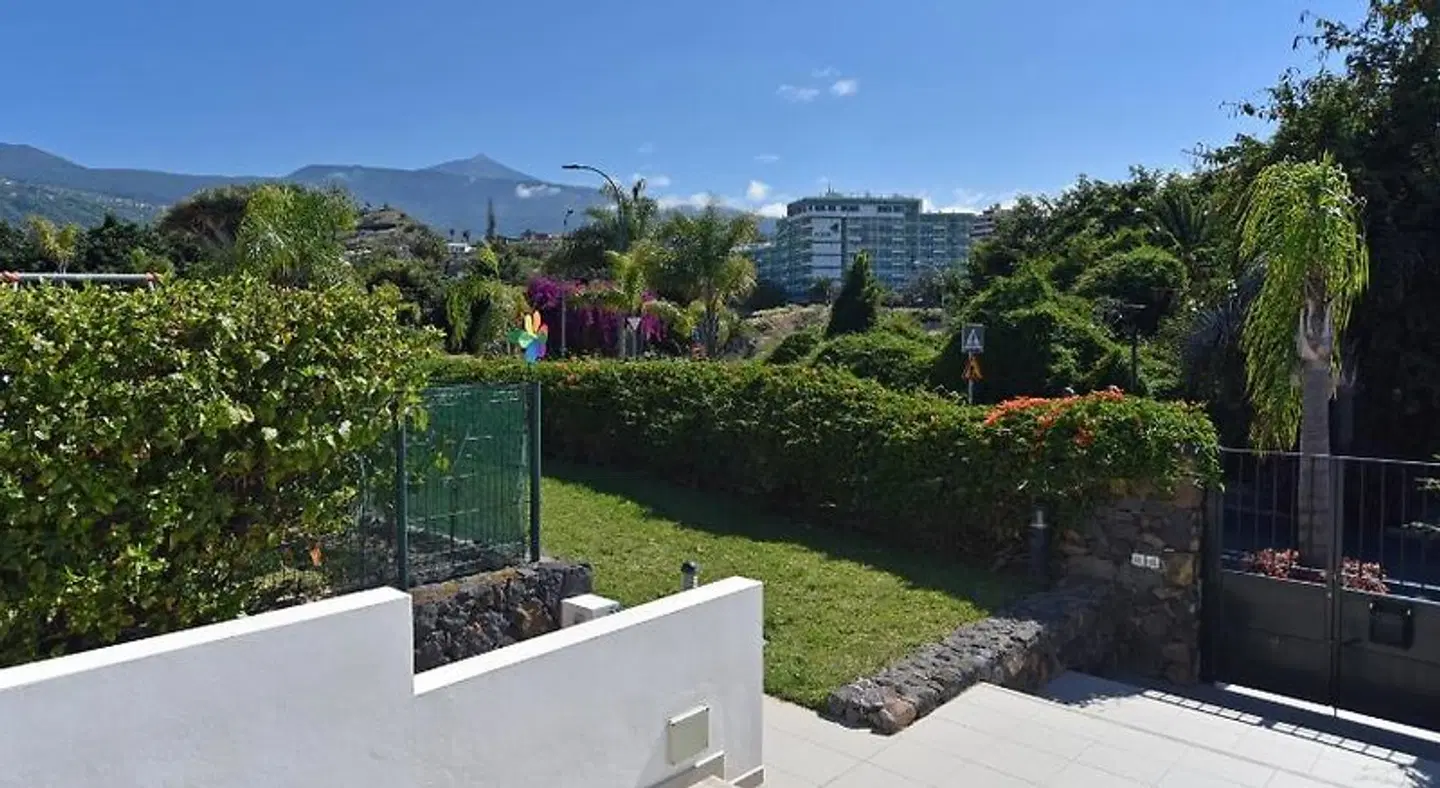 Apartamentos La Casa Verde Garten