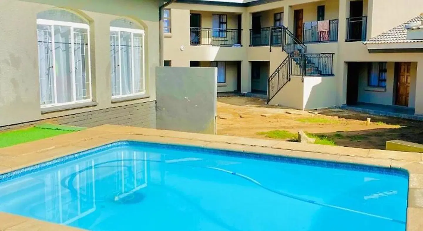 Zamambongi Guest House OUTDOOR_POOL