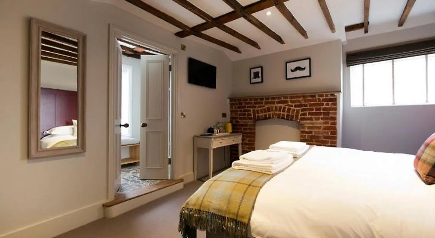 The Coach House ROOM_EXAMPLE