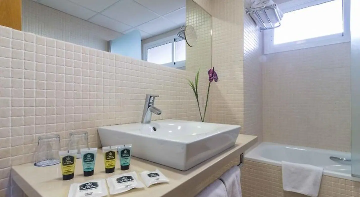 Hotel Albahia Badezimmer