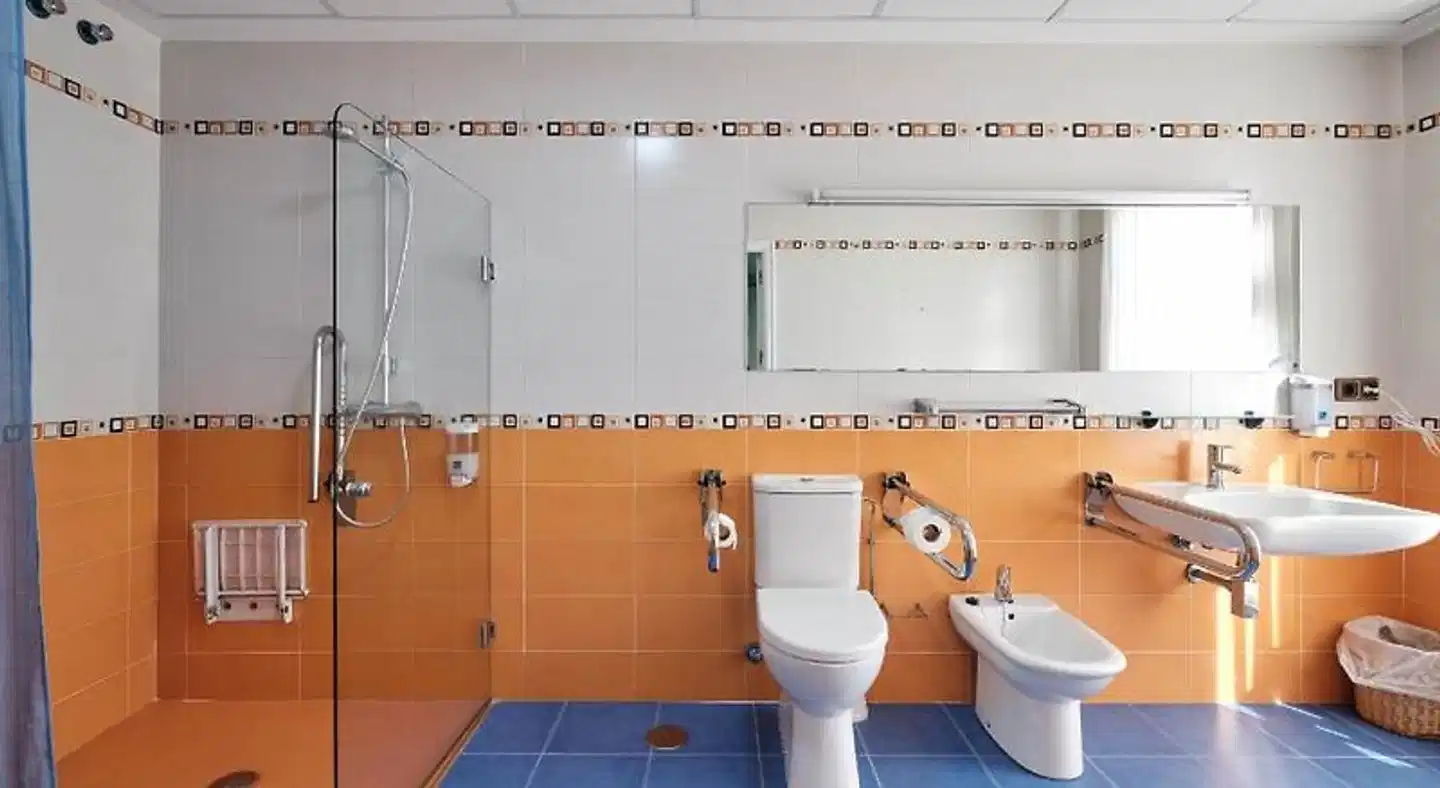 Loop INN Albergue Santiago de Compostela Badezimmer