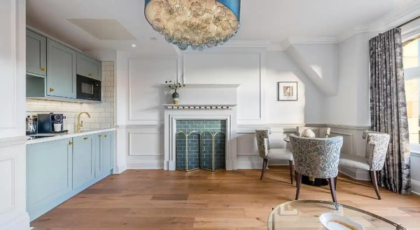 RIGH Residences Lobby