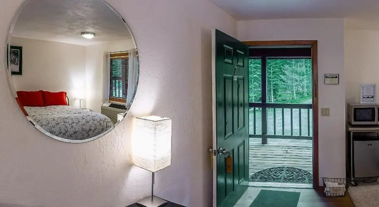 Green Springs Inn & Cabins ROOM_EXAMPLE