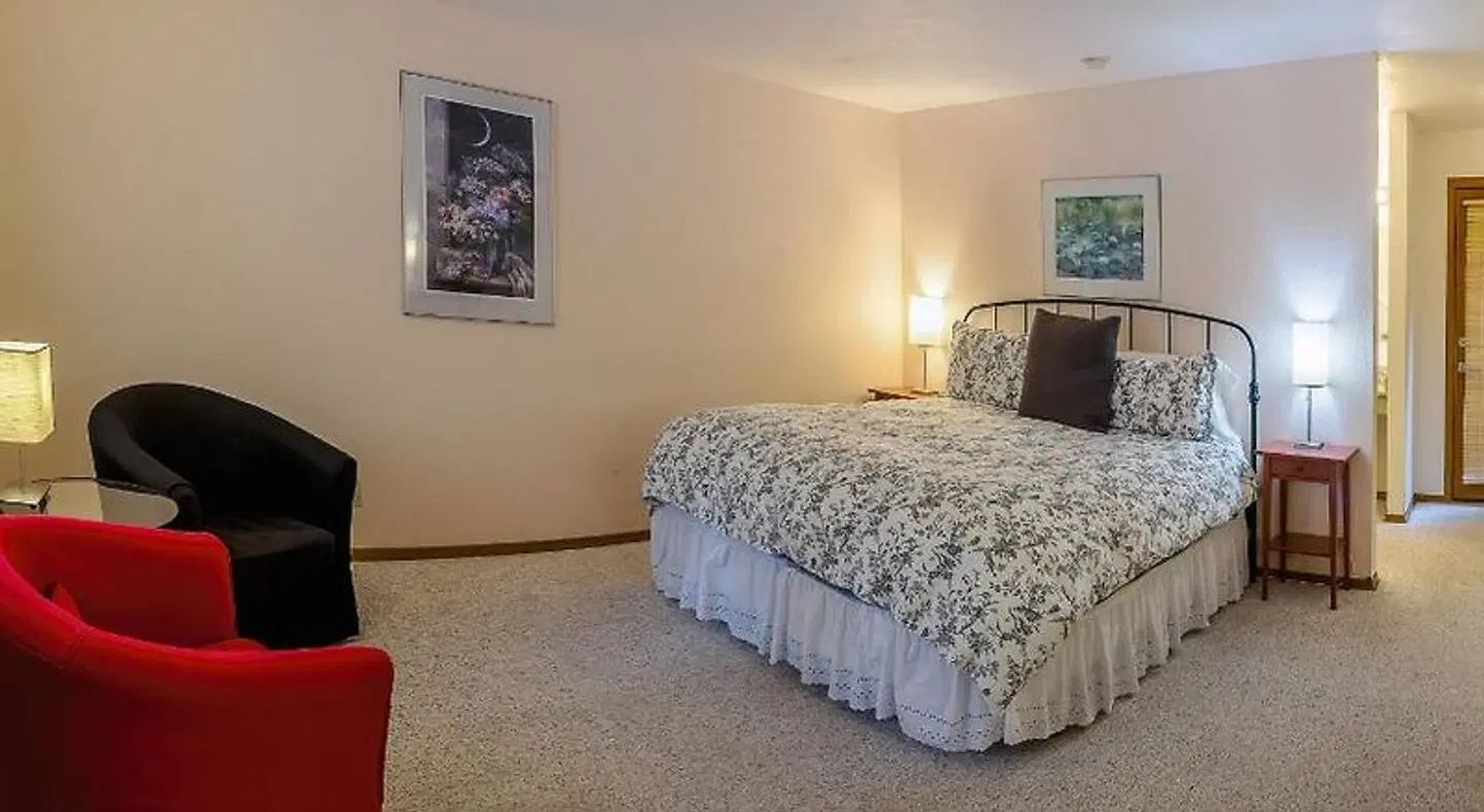 Green Springs Inn & Cabins ROOM_EXAMPLE