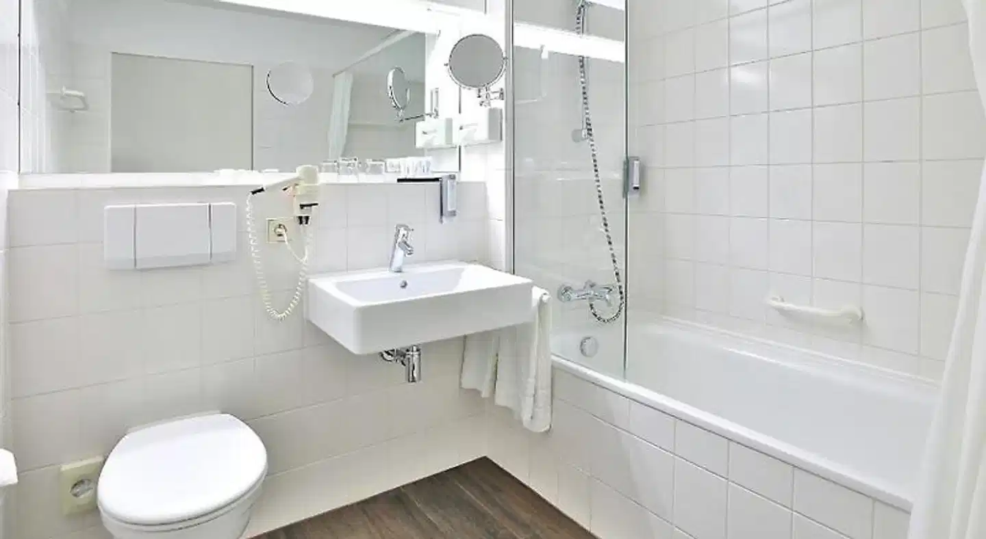 Victor's Residenz-Hotel München Badezimmer