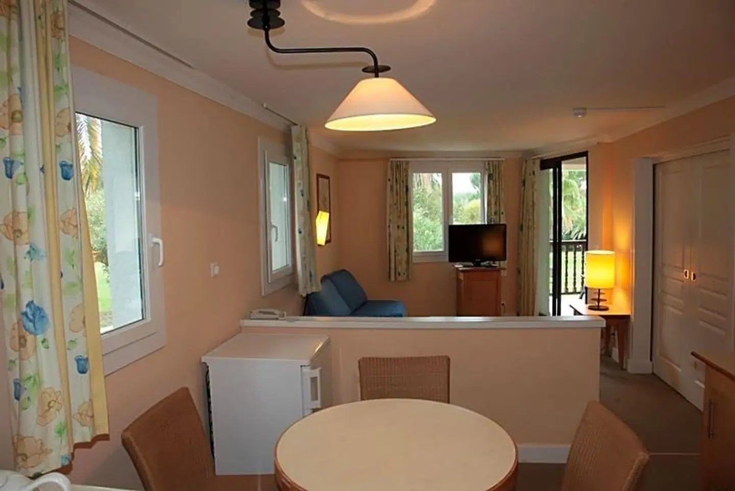 SOWELL Family Port Grimaud LOUNGE_LOBBY