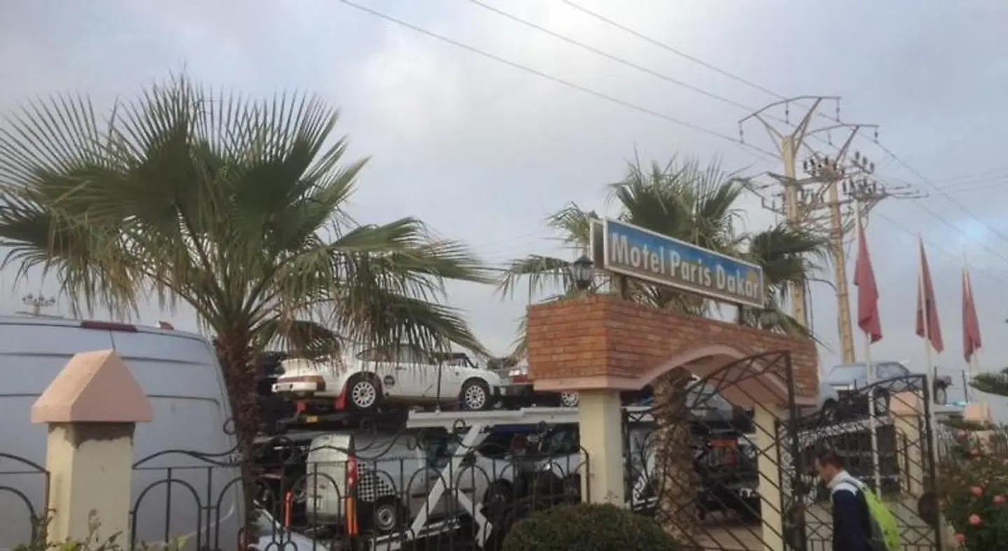 Motel Paris Dakar EXTERIOR