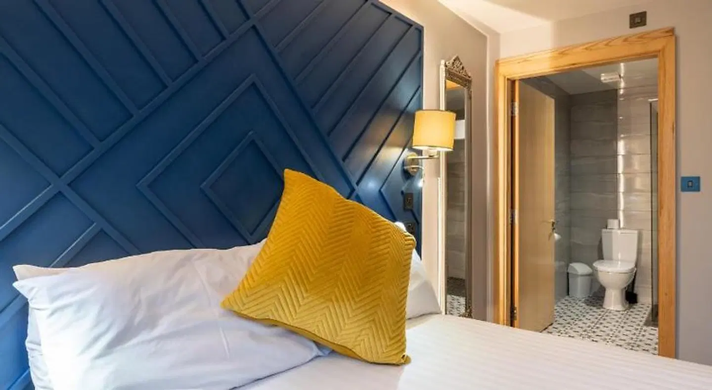 Ewings Bar & Accommodation ROOM_EXAMPLE
