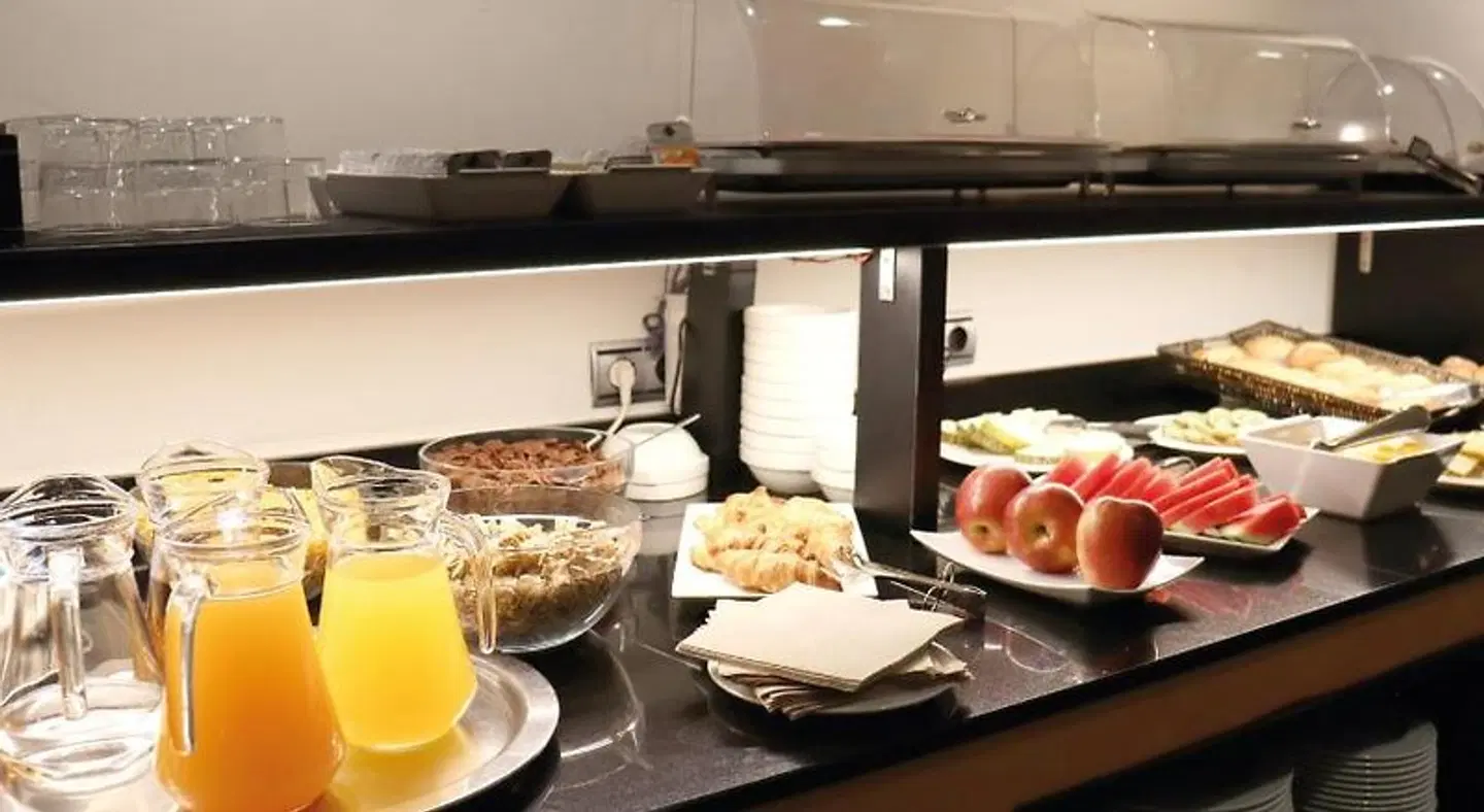 Onix Liceo Restaurant