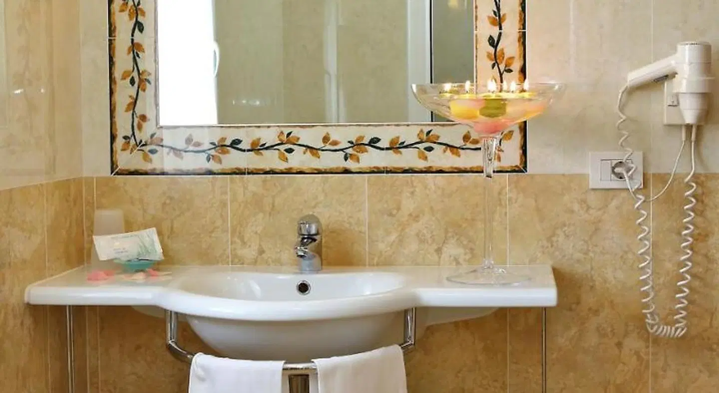 Hotel Al Sole Bardolino Badezimmer