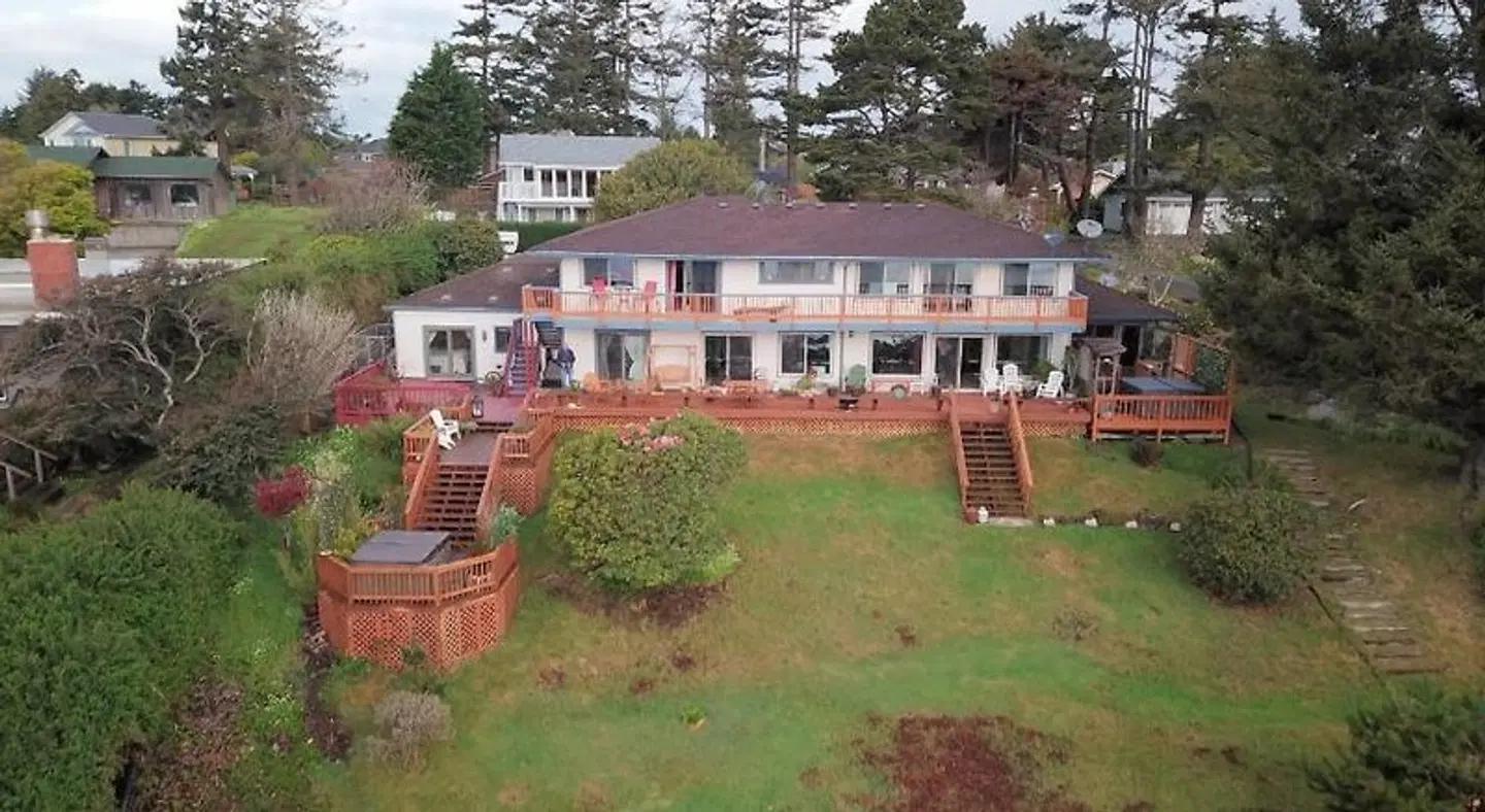 Mermaid's Muse Bed and Breakfast Garten