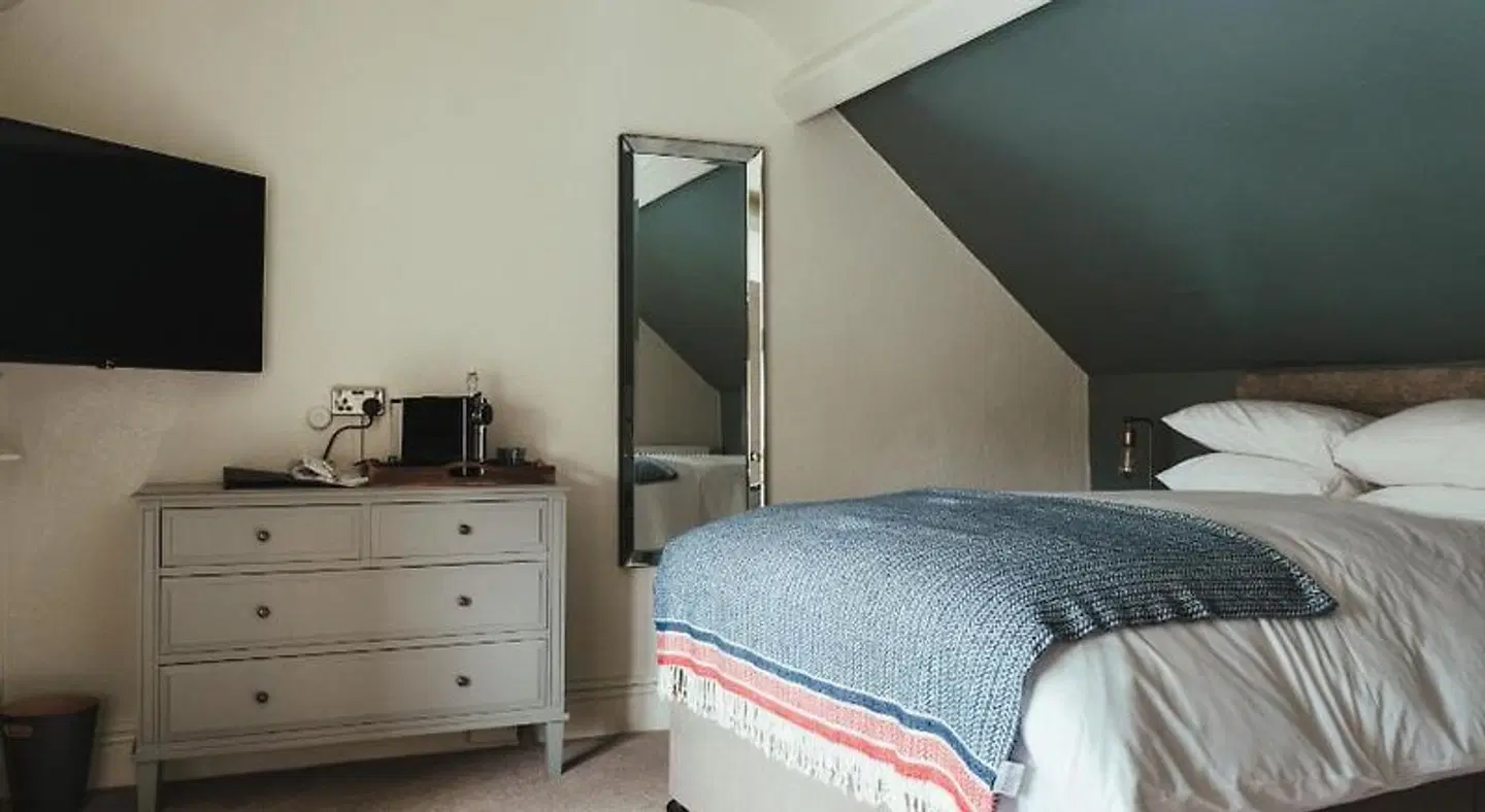 The Falcon Inn ROOM_EXAMPLE