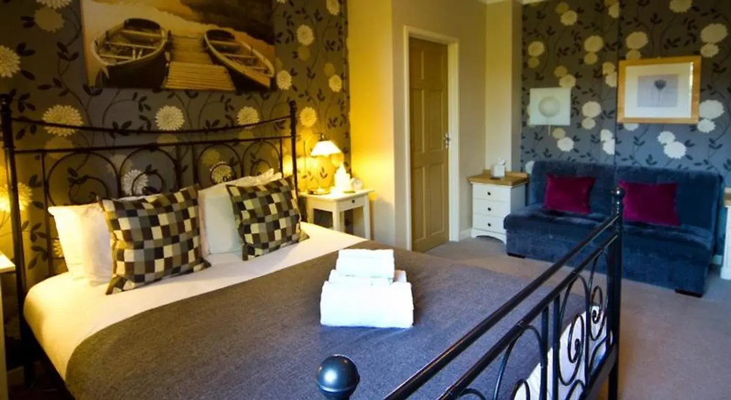 Eight Bells Inn ROOM_EXAMPLE