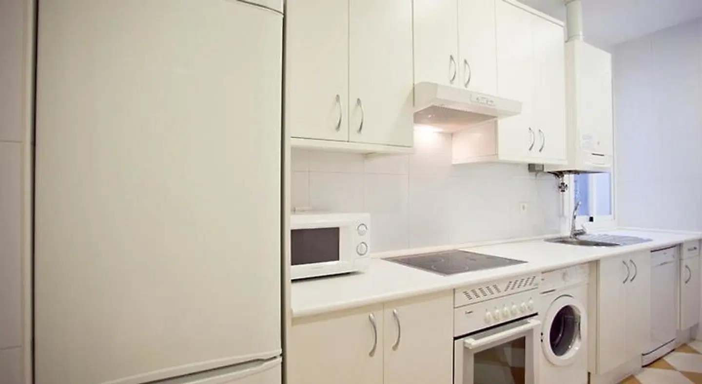 Madrid Central Suites ROOM_EXAMPLE