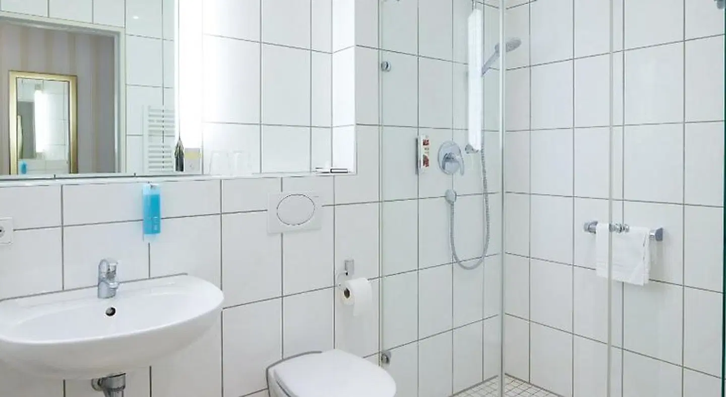 Zum Schiff Badezimmer