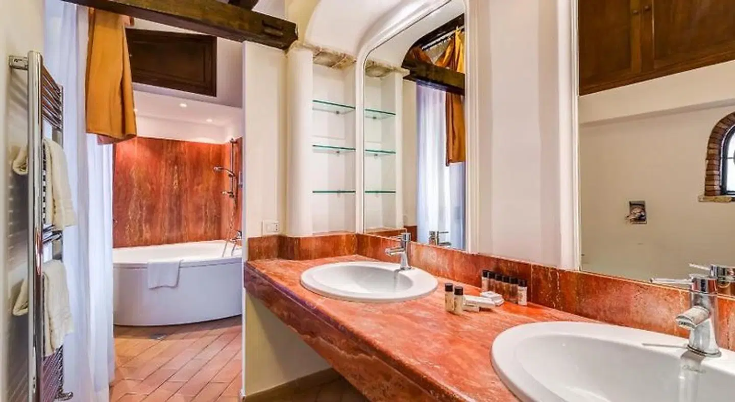 BDB Luxury Rooms Navona Badezimmer