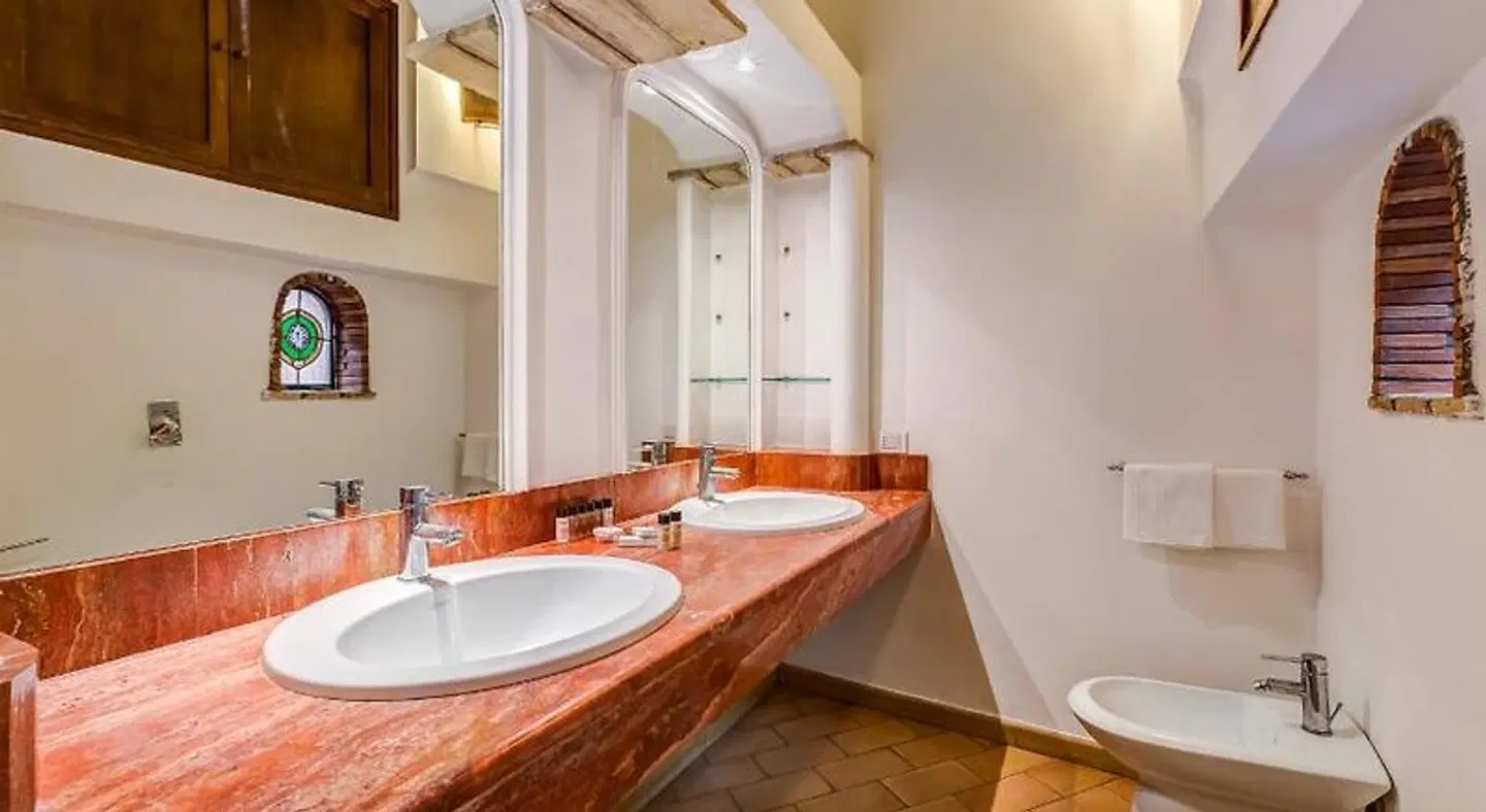 BDB Luxury Rooms Navona Badezimmer