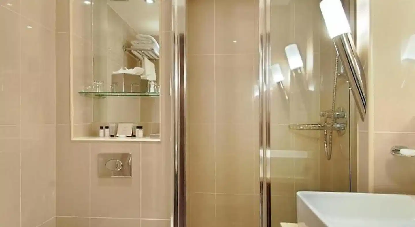 Hyde Park International - Member of Park Grand London Badezimmer