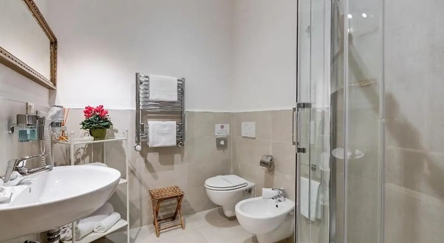 Rome Charming Suites Badezimmer