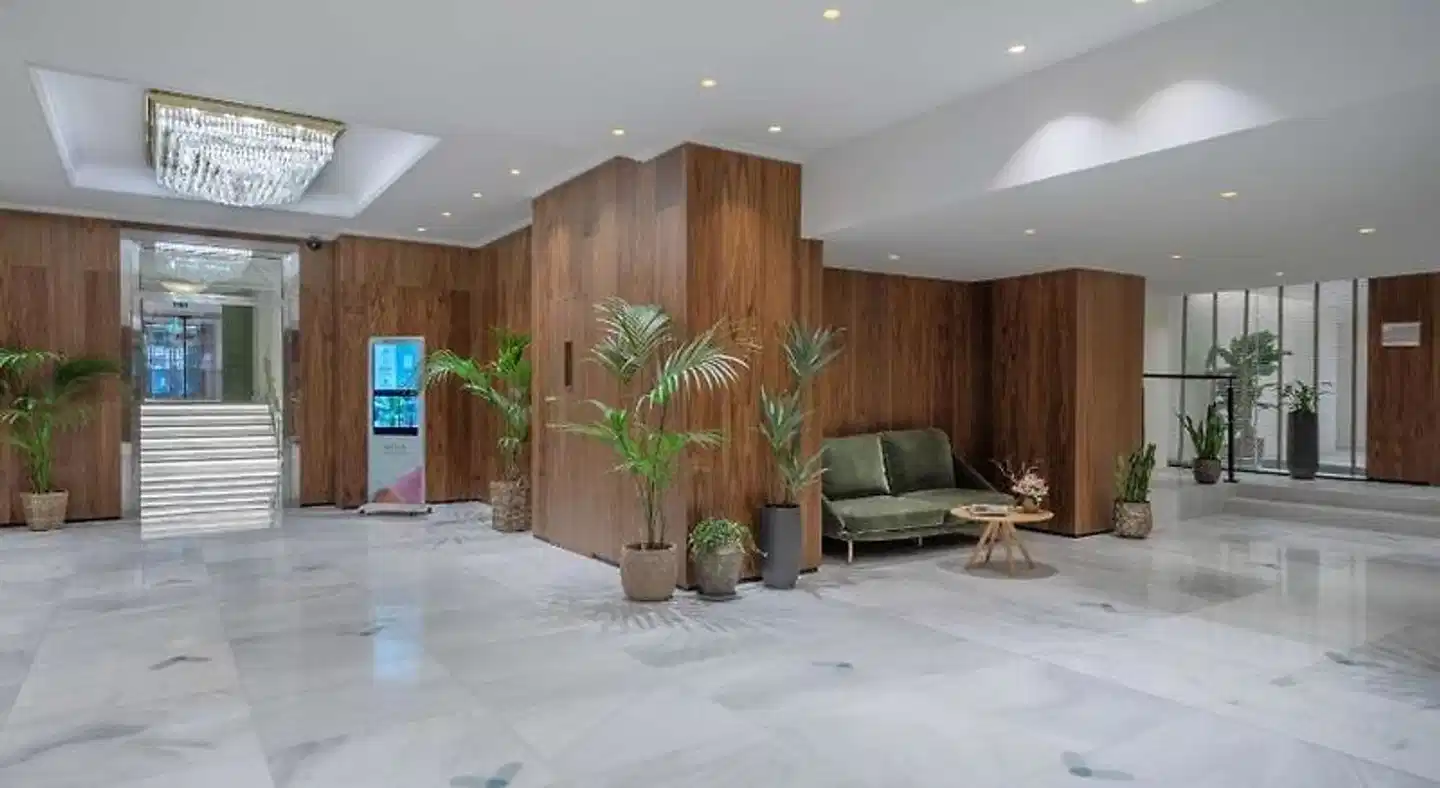 Meliá White House Apartments Lobby