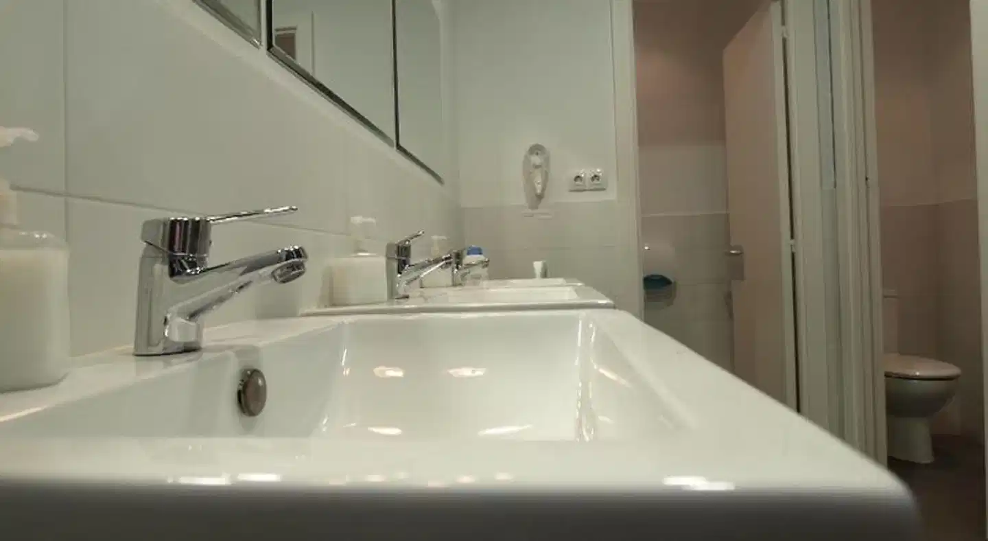 No Limit Barcelona Central Badezimmer