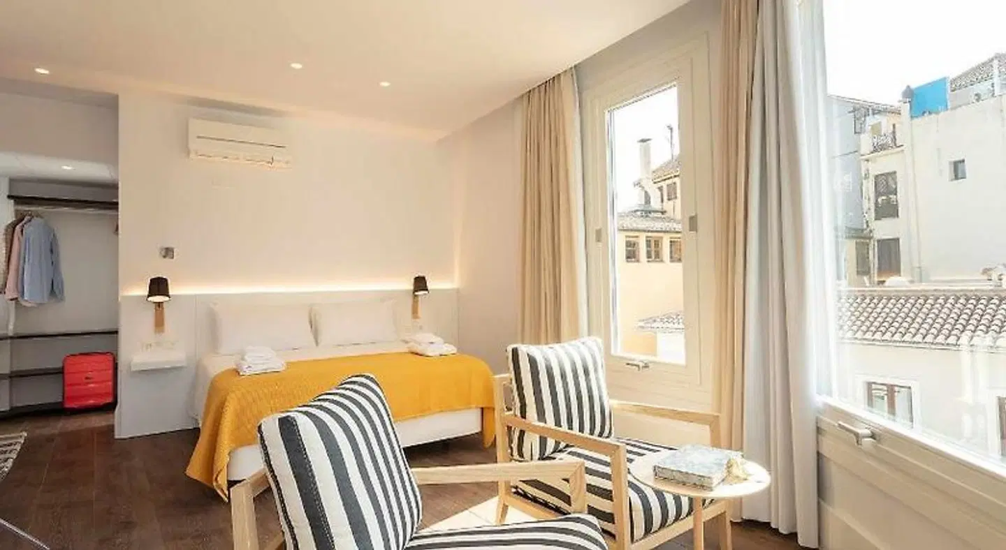 Casa Miravalle Apartamentos Catedral ROOM_EXAMPLE