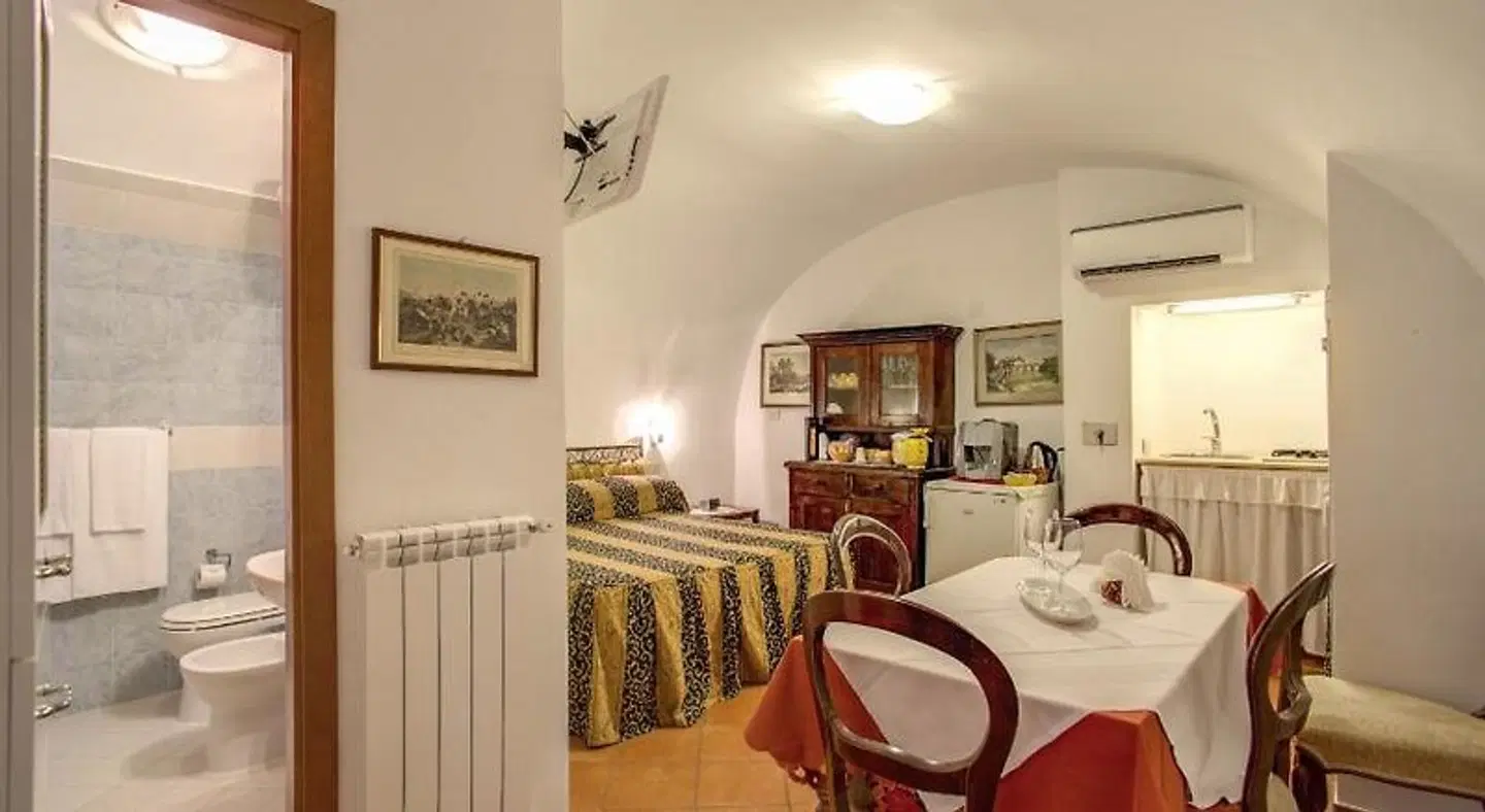 Navona Gallery & Garden Suites LOUNGE_LOBBY