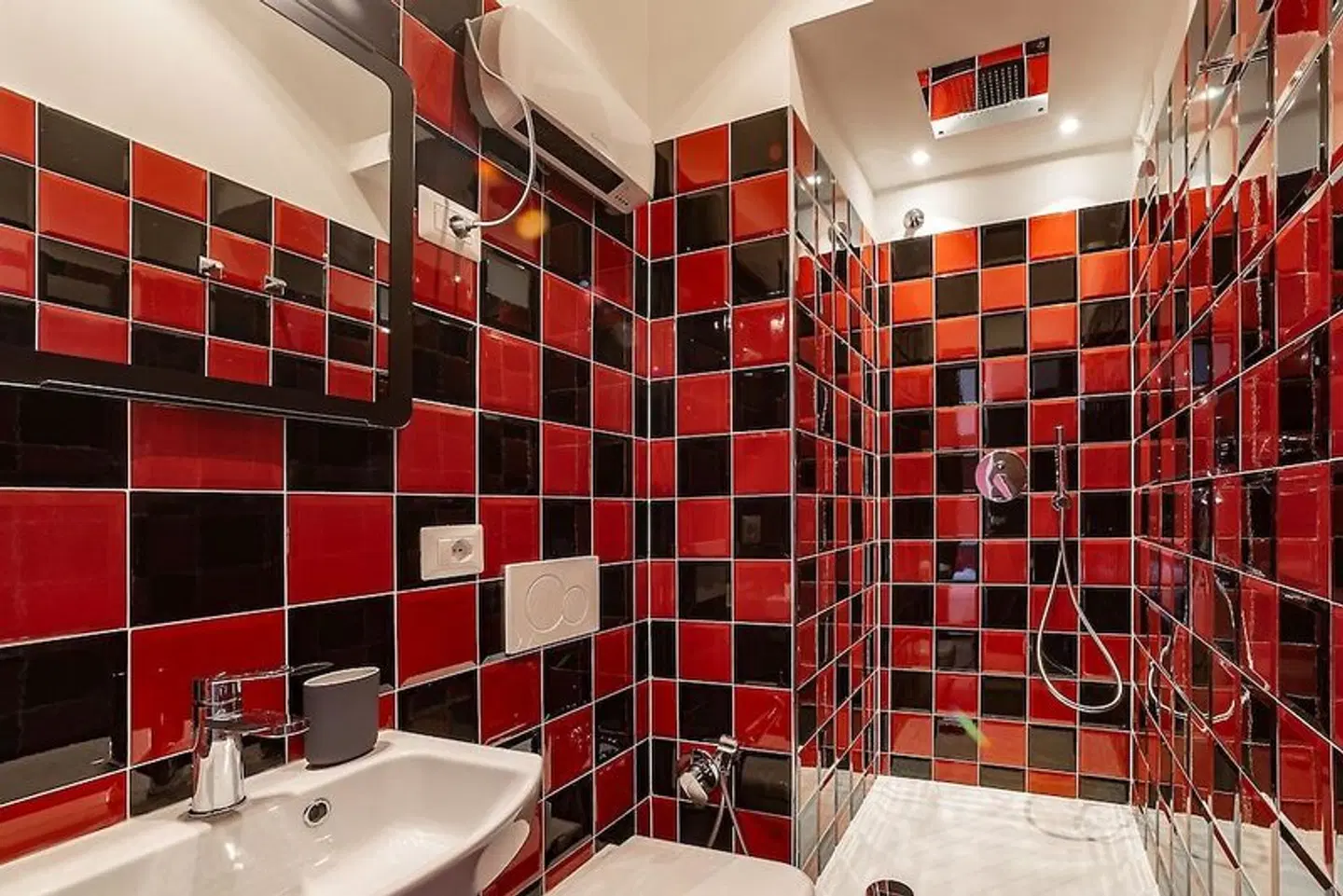 Lombardia40 Luxury Suites Badezimmer