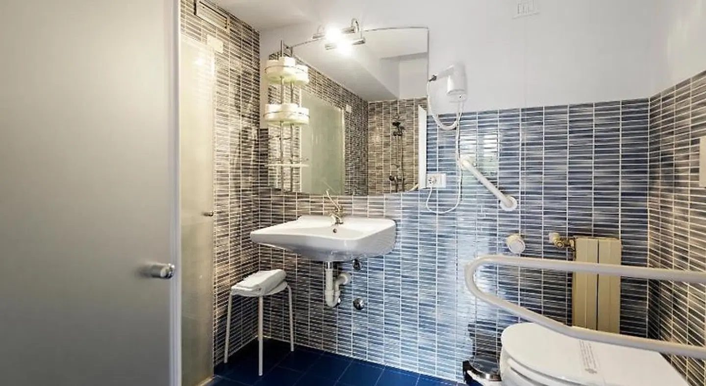 Ostello Bello Genova Badezimmer