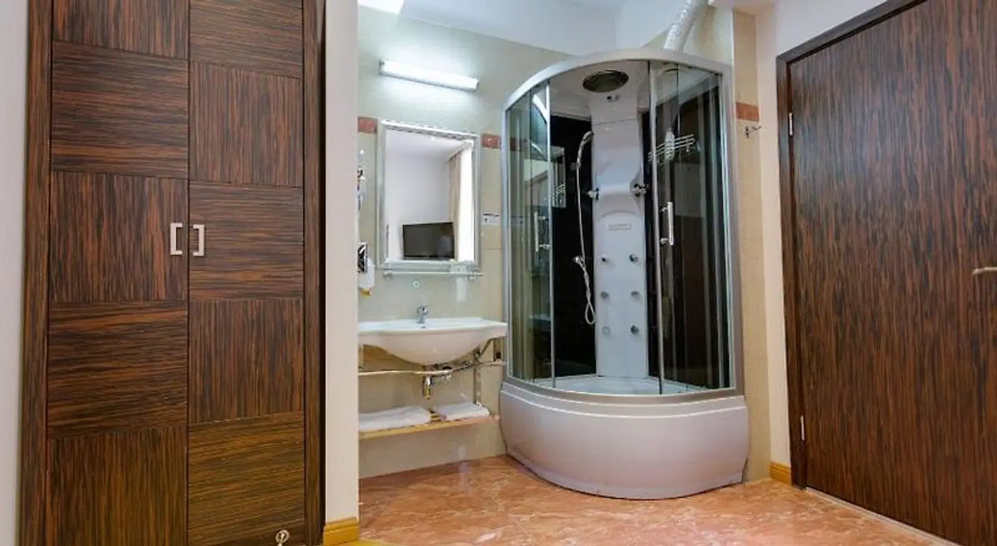 Best Western Plus Hotel Arcadia Badezimmer