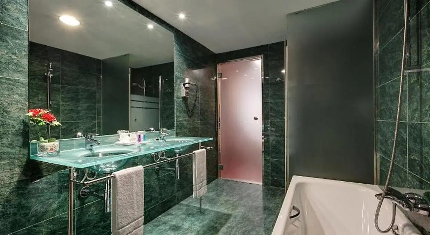 Acevi Villarroel Badezimmer