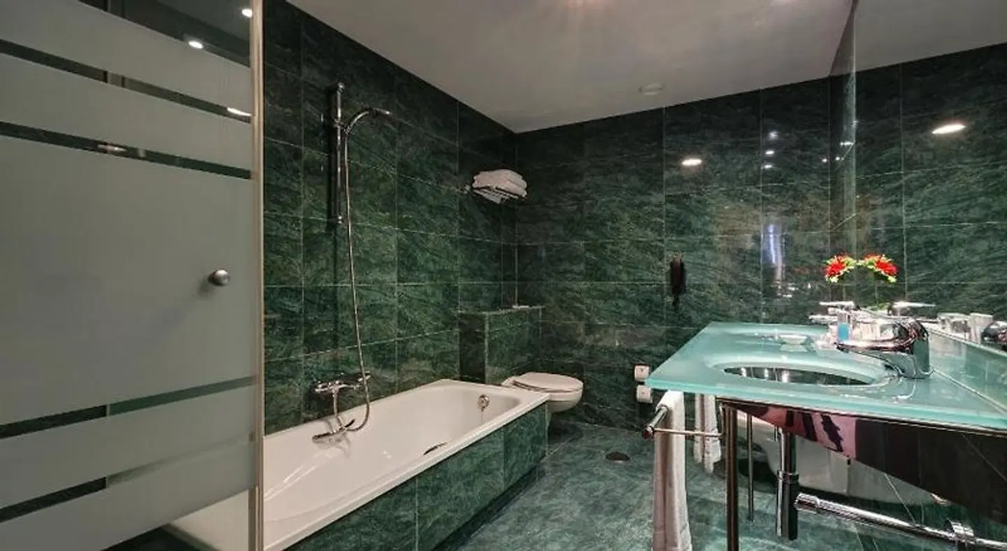 Acevi Villarroel Badezimmer