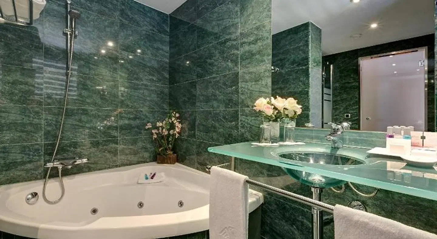 Acevi Villarroel Badezimmer