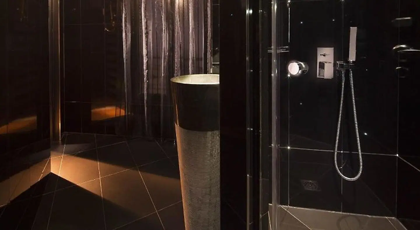 New Hotel Republique Badezimmer