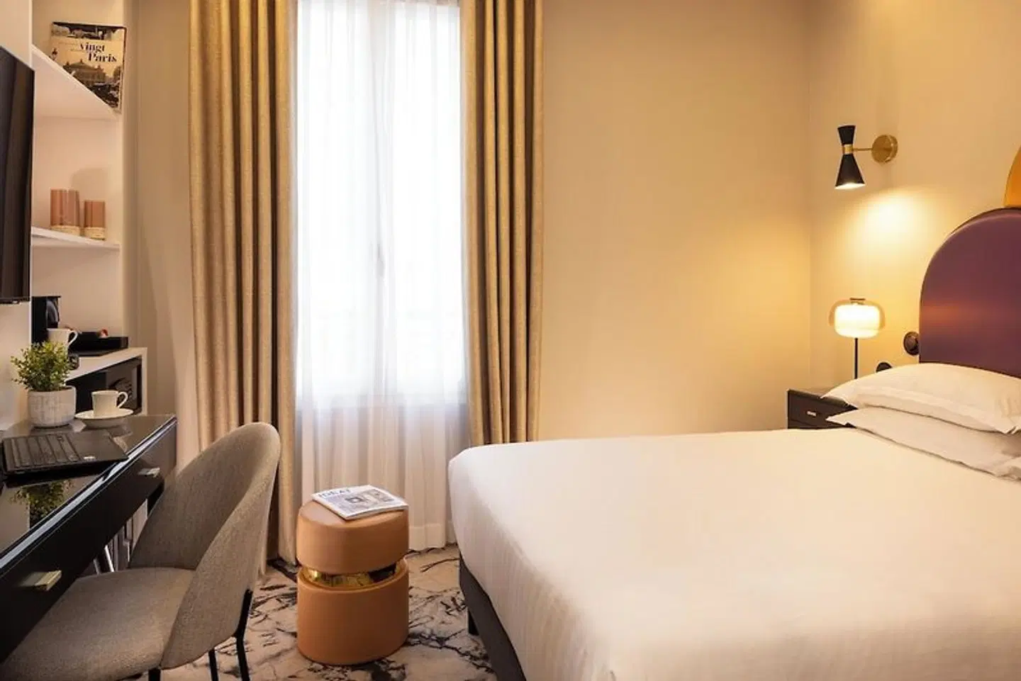 Mondial ROOM_EXAMPLE