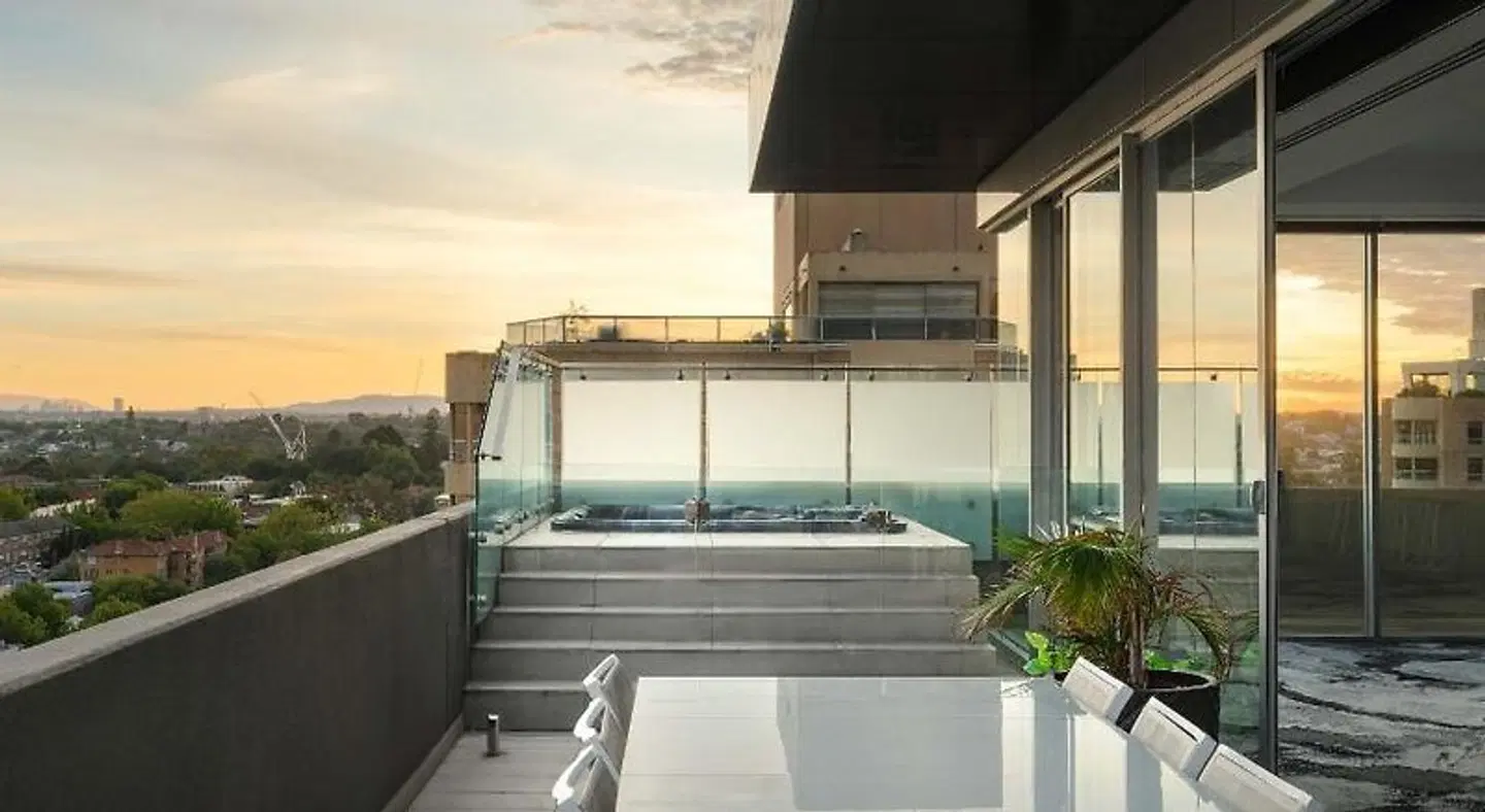 Art Series [The Olsen] Terrasse