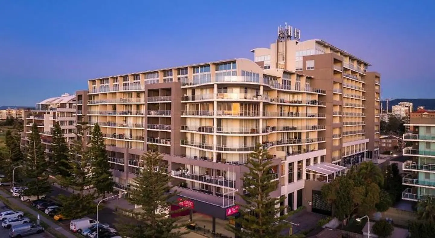 Chifley Wollongong EXTERIOR