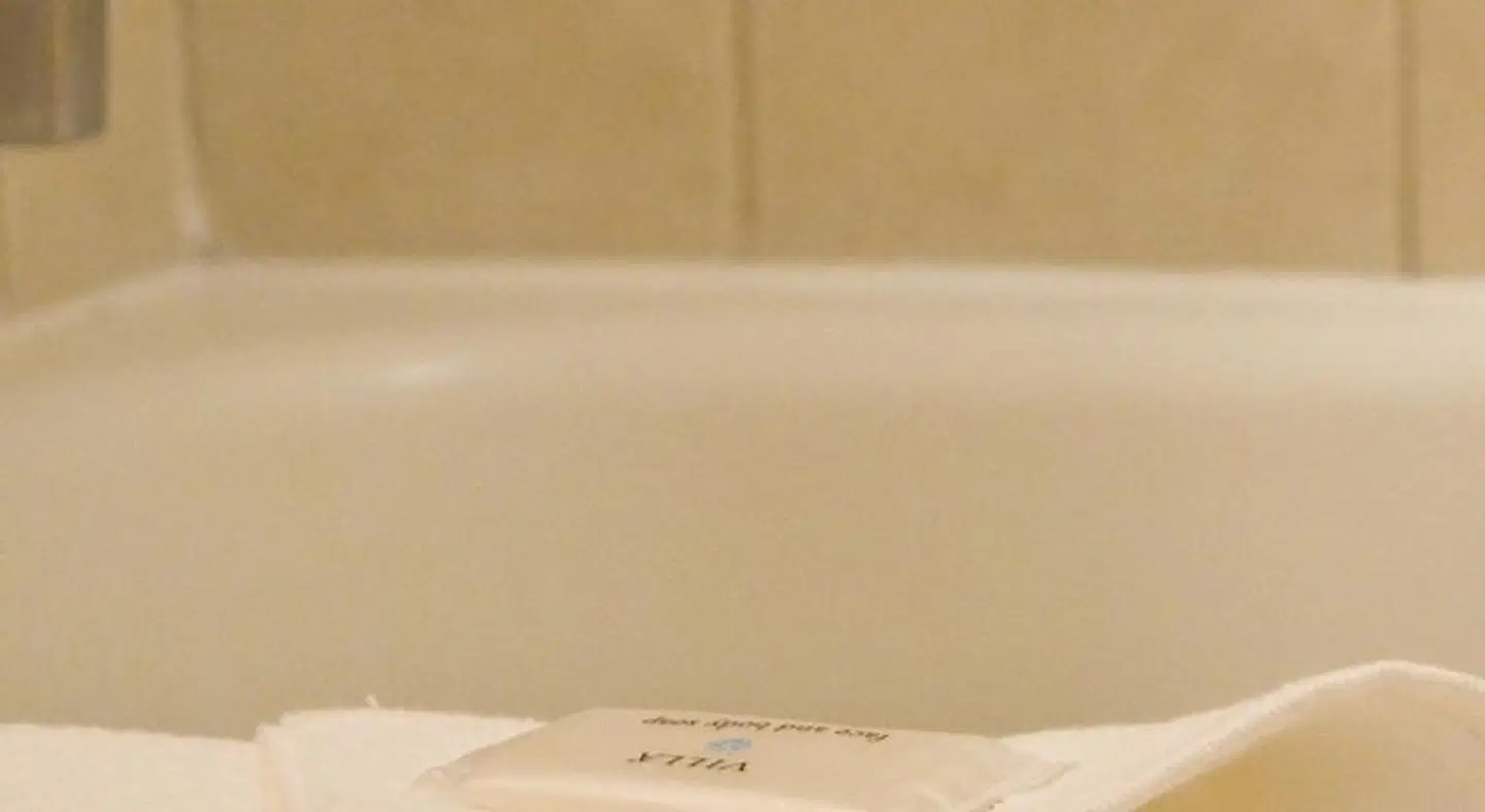 Amenida Residences Calgary Badezimmer